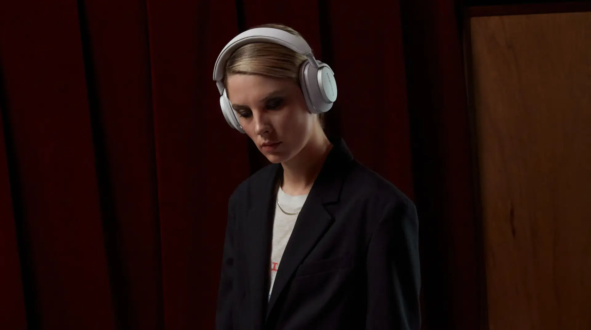 Bowers & Wilkins Px7 S2 Headphones in Use